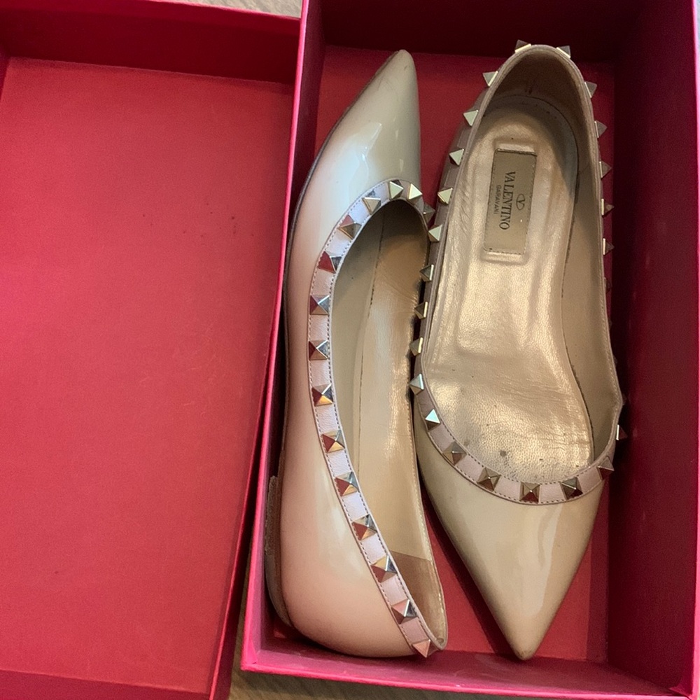 Valentino flats